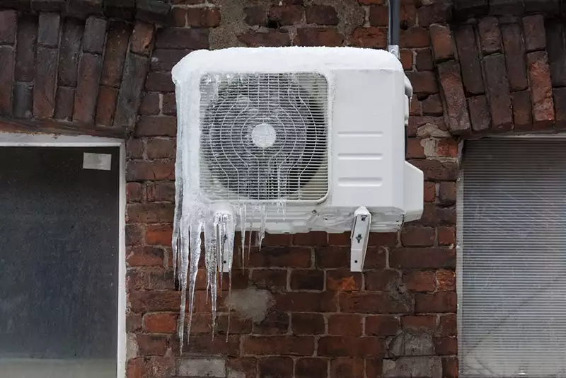 Cover ac deals unit in winter